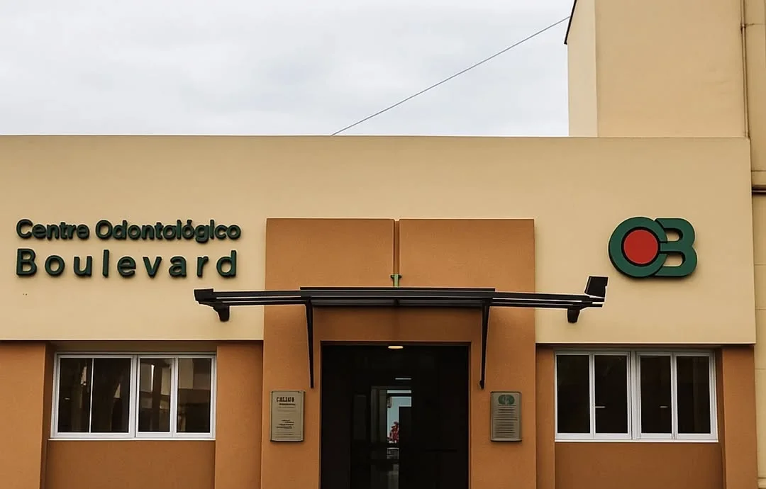 Fachada del Centro Odontológico Boulevard en Bv. Gálvez 2349